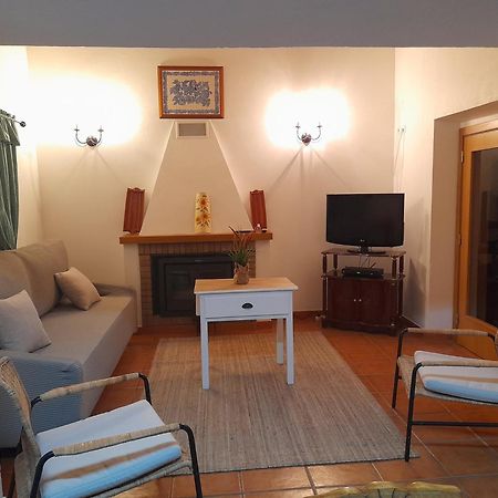 הוילה Alcaria da Serra Casa Dos Avos מראה חיצוני תמונה